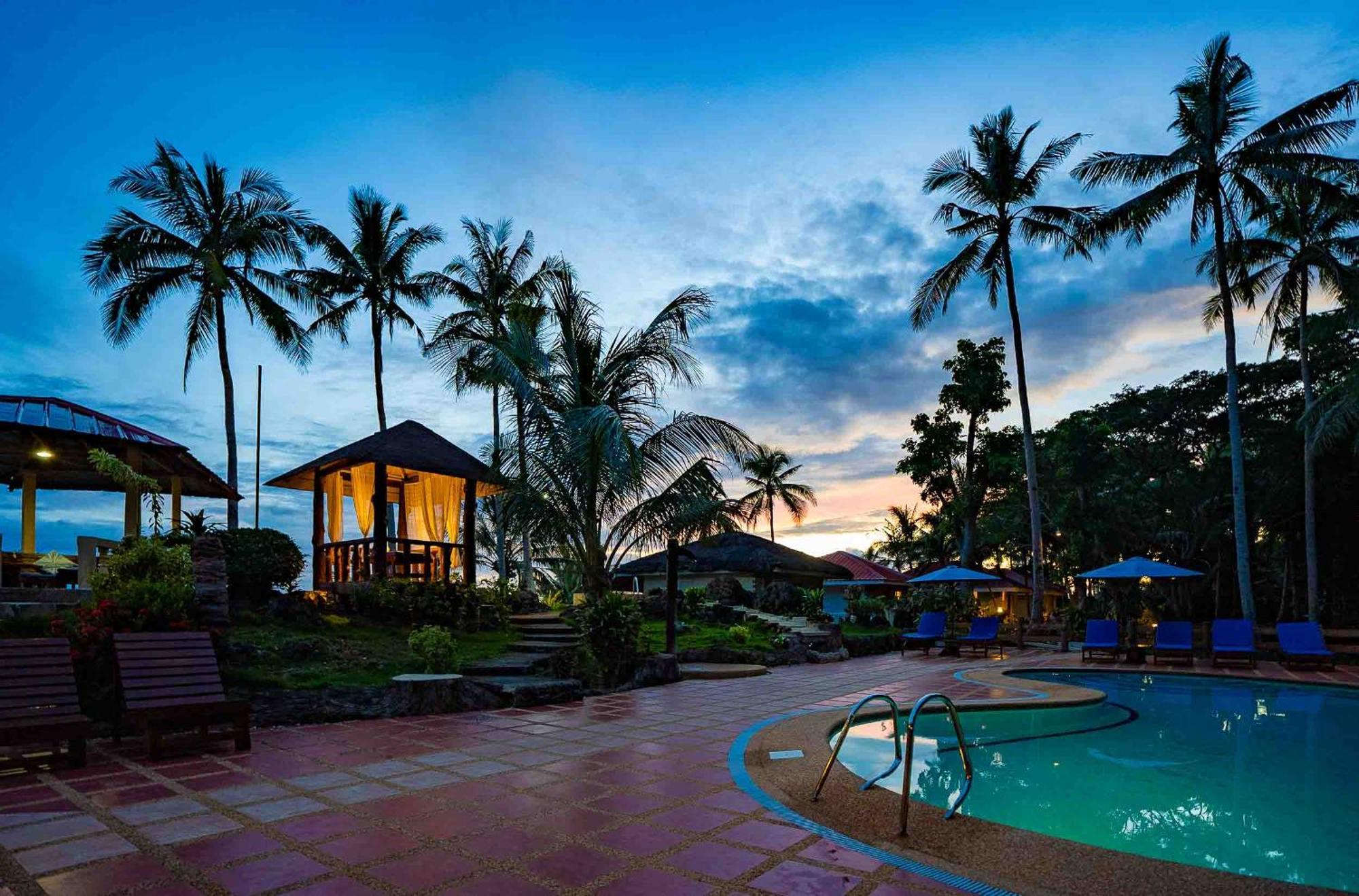 Blue Star Dive And Resort Anda  Eksteriør billede