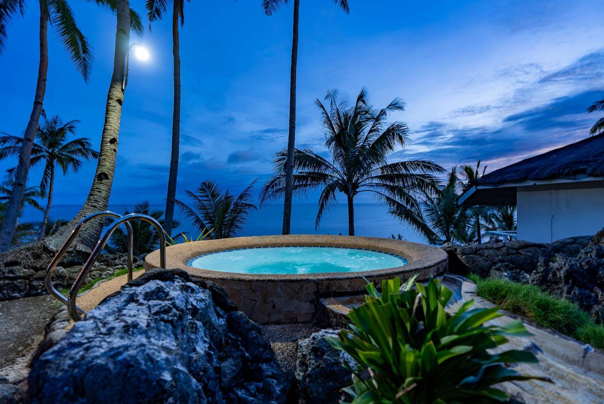 Blue Star Dive And Resort Anda  Eksteriør billede