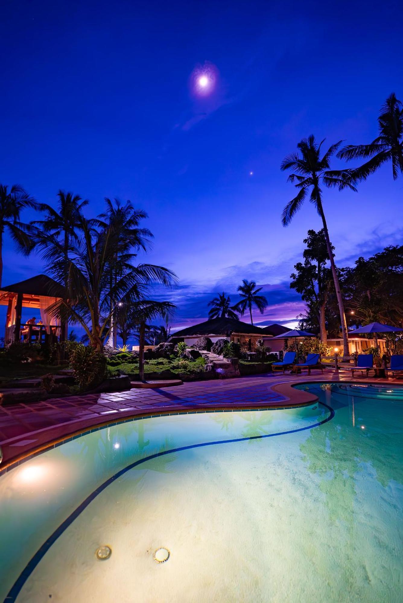 Blue Star Dive And Resort Anda  Eksteriør billede